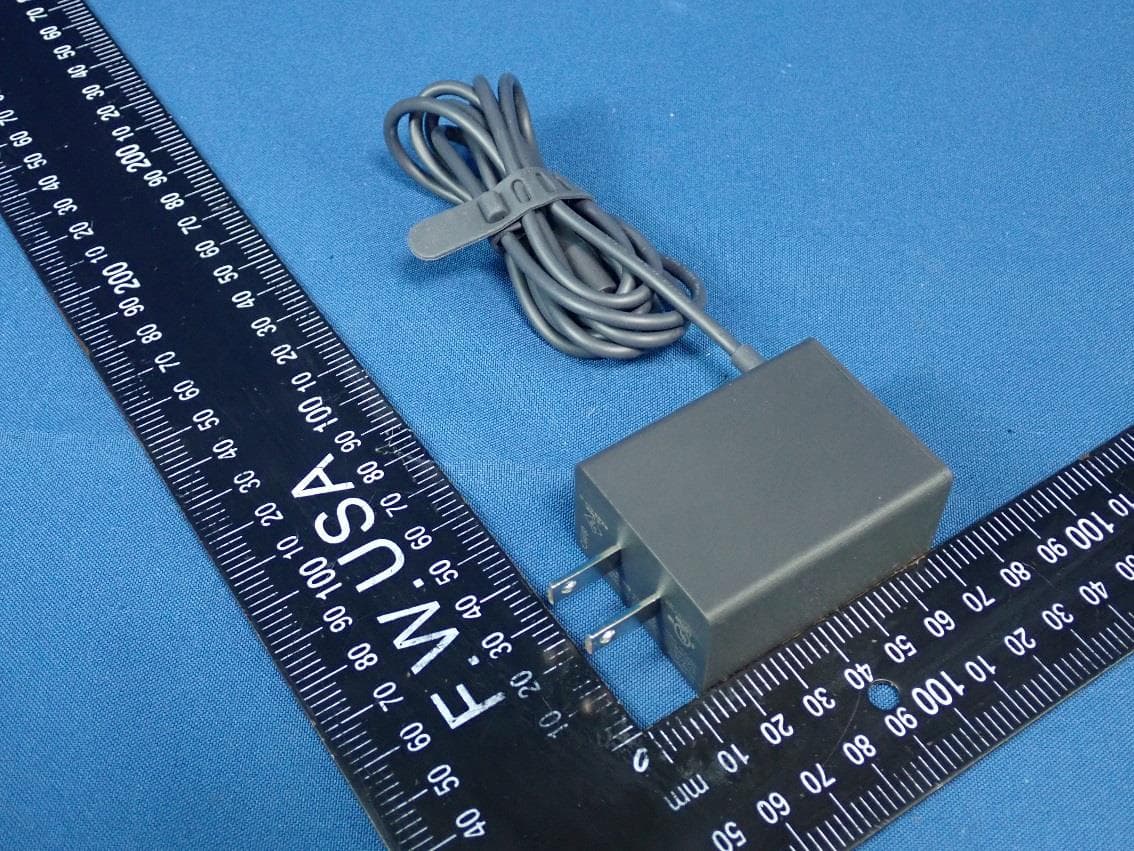 Powered Wireless Charging Stand - FCC ID JNZF00008 - Logitech Far East Ltd (3)