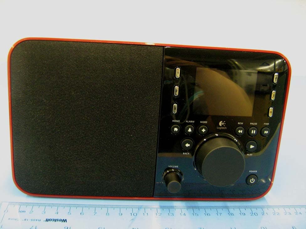 Squeezebox Radio - FCC ID JNZXR0001 - Logitech Far East Ltd (1)