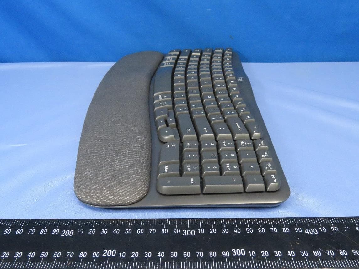 Wireless Keyboard - FCC ID JNZYR0096 - Logitech Far East Ltd (3)
