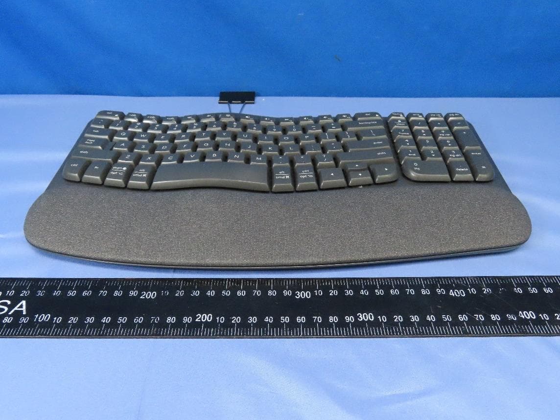 Wireless Keyboard - FCC ID JNZYR0096 - Logitech Far East Ltd (2)
