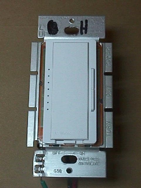 Wireless Lighting Control - FCC ID JPZ0012 - Lutron Electronics Company Inc (2)