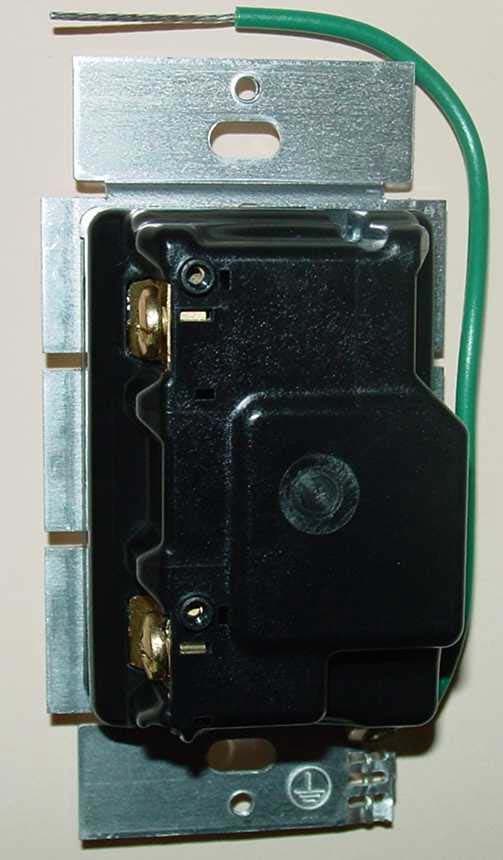 Radio Frequency Controlled Dimmer - FCC ID JPZ0032 - Lutron Electronics Company Inc