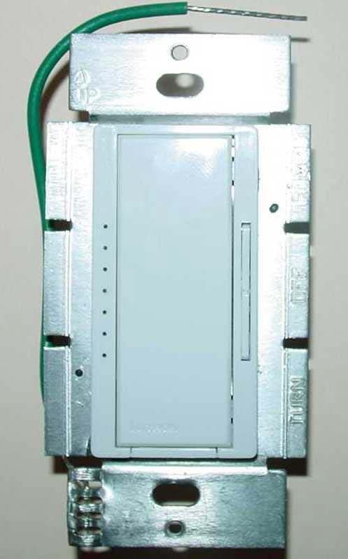 Radio Frequency Controlled Dimmer - FCC ID JPZ0032 - Lutron Electronics Company Inc (2)