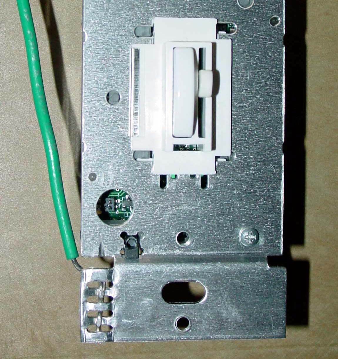 Tabletop Radio Frequency Key Pad Control - FCC ID JPZ0038 - Lutron Electronics Company Inc
