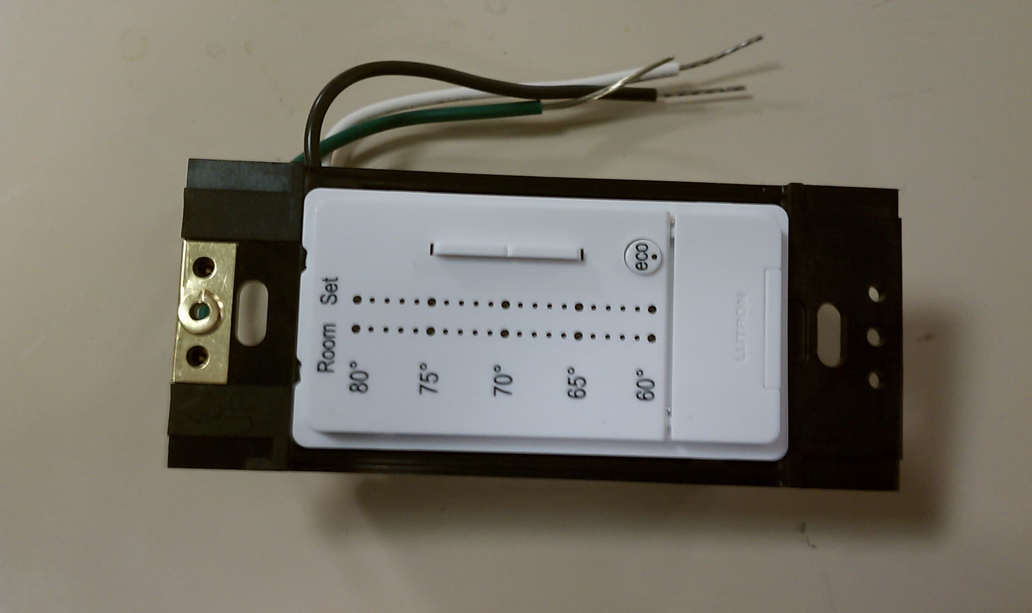 RF Theromstat - FCC ID JPZ0074 - Lutron Electronics Company Inc