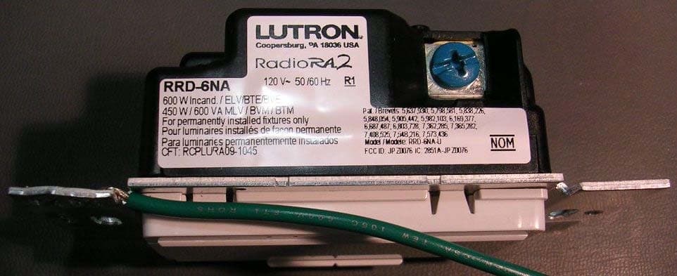 Electronic Dimmer/Switch with RF Communication - FCC ID JPZ0076 - Lutron Electronics Company Inc