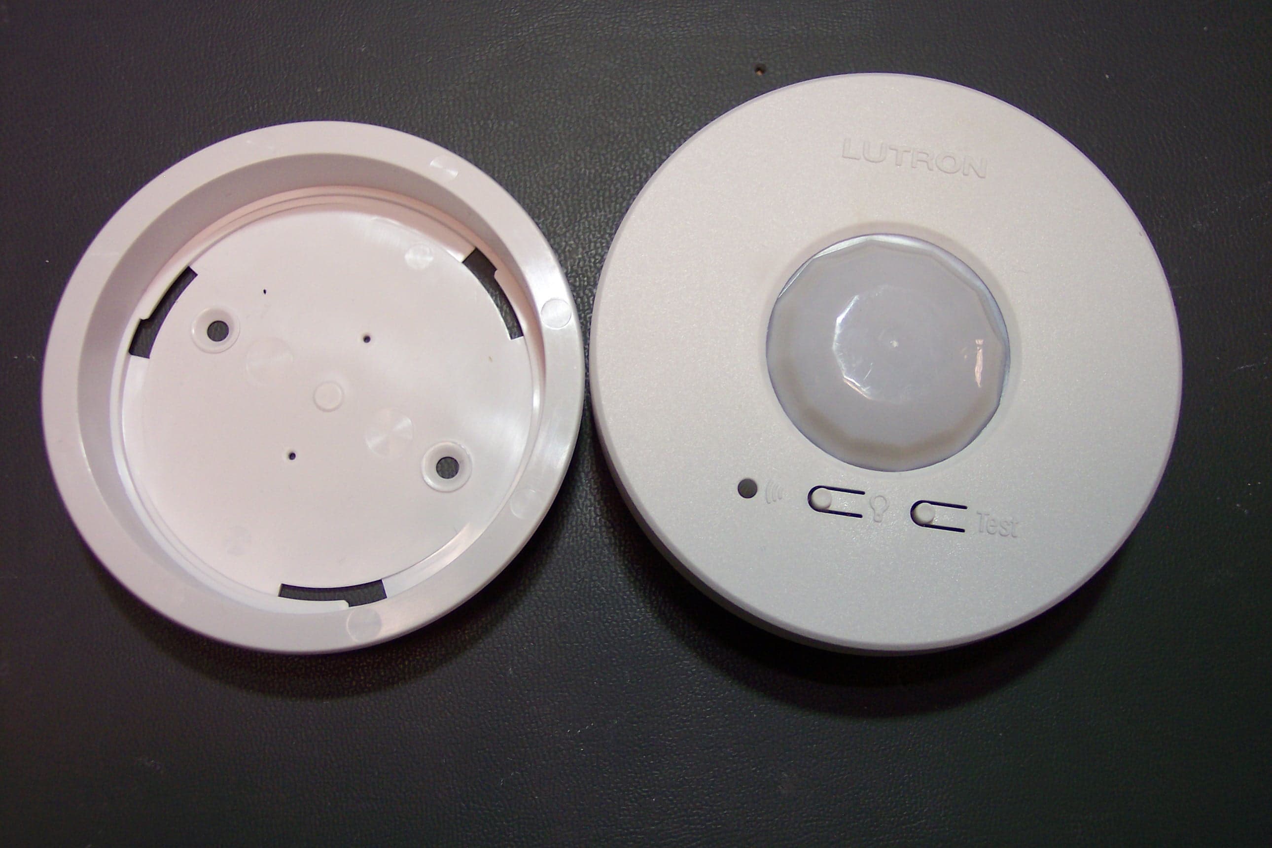 Occupancy/Vacancy Sensor - FCC ID JPZ0079 - Lutron Electronics Company Inc