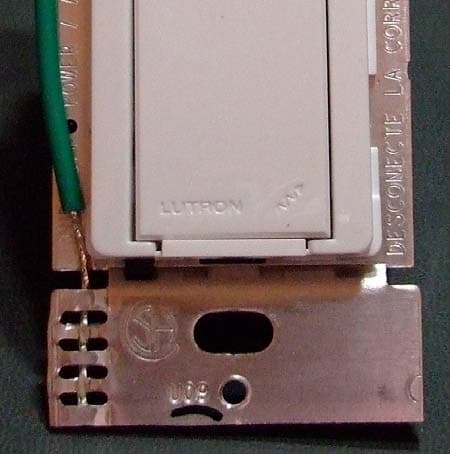 Wireless Switch - FCC ID JPZ0088 - Lutron Electronics Company Inc (4)