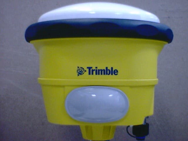 GPS Receiver + 900 MHz + Wi-Fi + Bluetooth Radio - FCC ID JUP-6829395 - Trimble, Inc. (4)