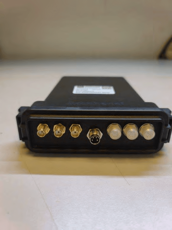 RFID Read/Writer for Chemical and Fertilizer application system - FCC ID JUP-SMSE013 - Trimble, Inc. (3)