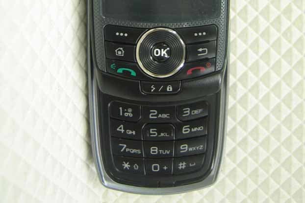 Cellular/ PCS GSM/ EDGE/ WCDMA Phone w/ Bluetooth - FCC ID JYCC810 - Pantech Co Ltd