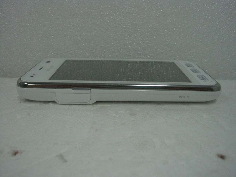 CDMA/ GSM/ WCDMA Phone with Bluetooth & WLAN - FCC ID JYCCDMAPTI11 - Pantech Co Ltd (2)