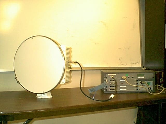 Point to Multipoint  -  HUB Unit - FCC ID K3Y-38HL-001 - Hughes Network Systems (2)