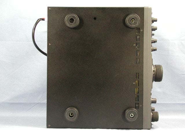 HF Transceiver with Scanning Receiver - FCC ID K6620251X50 - Yaesu Musen Co., Ltd. (3)