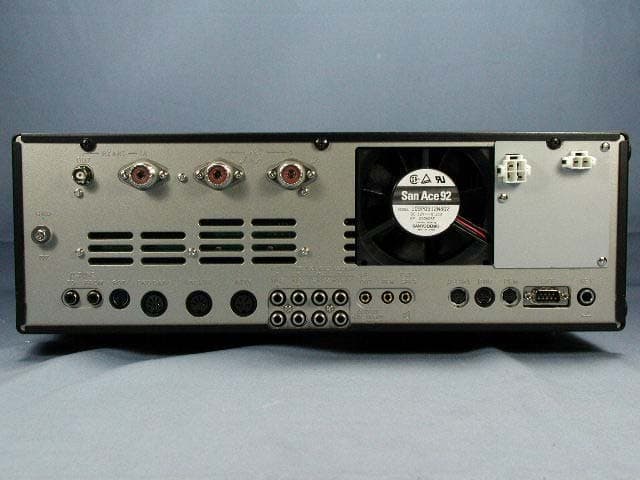 HF Transceiver with Scanning Receiver - FCC ID K6620251X70 - Yaesu Musen Co., Ltd. (2)