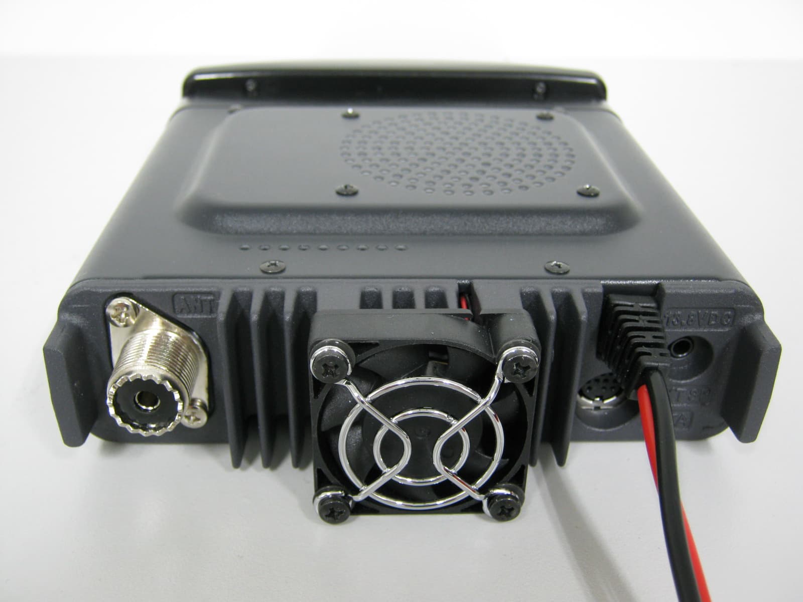 Amateur Radio with scanning receiver - FCC ID K6620485X40 - Yaesu Musen Co., Ltd.