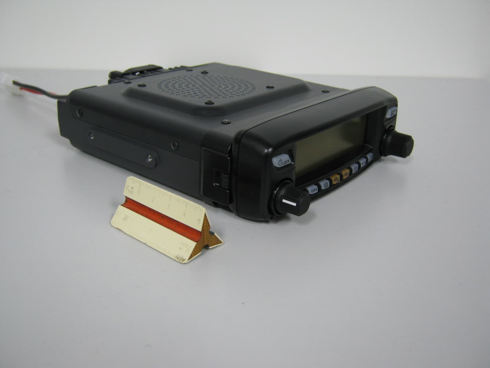 Amateur Radio with scanning receiver - FCC ID K6620485X40 - Yaesu Musen Co., Ltd. (4)