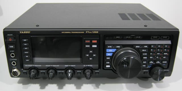 HF/50 MHz Transceiver - FCC ID K6620581X50 - Yaesu Musen Co., Ltd. (5)