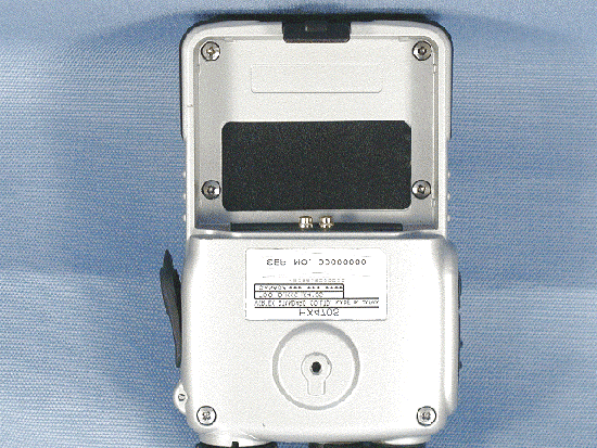 Non-broadcast Transceiver Held to Face - FCC ID K66HX470SA - Yaesu Musen Co., Ltd. (4)