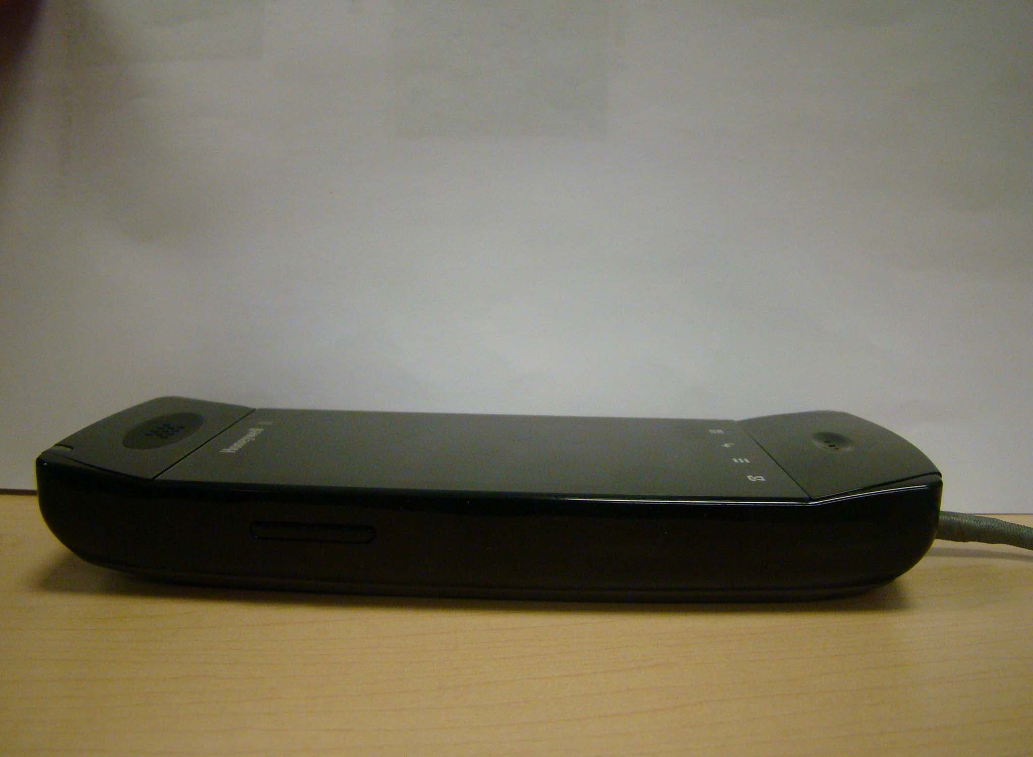 Aviation Handset - FCC ID K6KAH1 - EMS Technologies Canada, Ltd. (3)