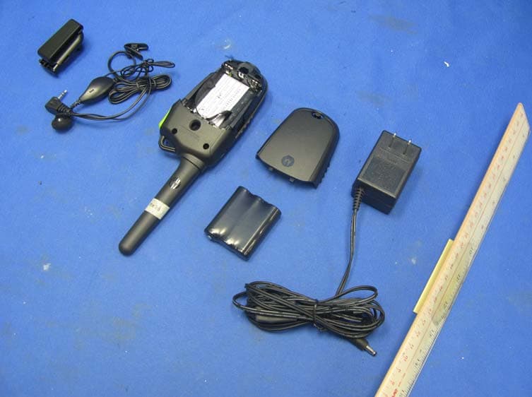 Two Way Radio -  FRS - FCC ID K7GMDBJJPR - Giant Electronics Ltd (2)