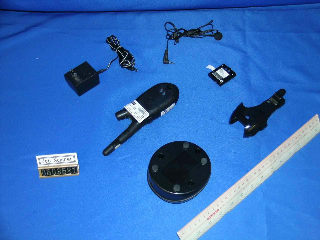 FRS/GMRS Two Way Radio with Weather Band Receiver - FCC ID K7GSX700 - Giant Electronics Ltd (2)