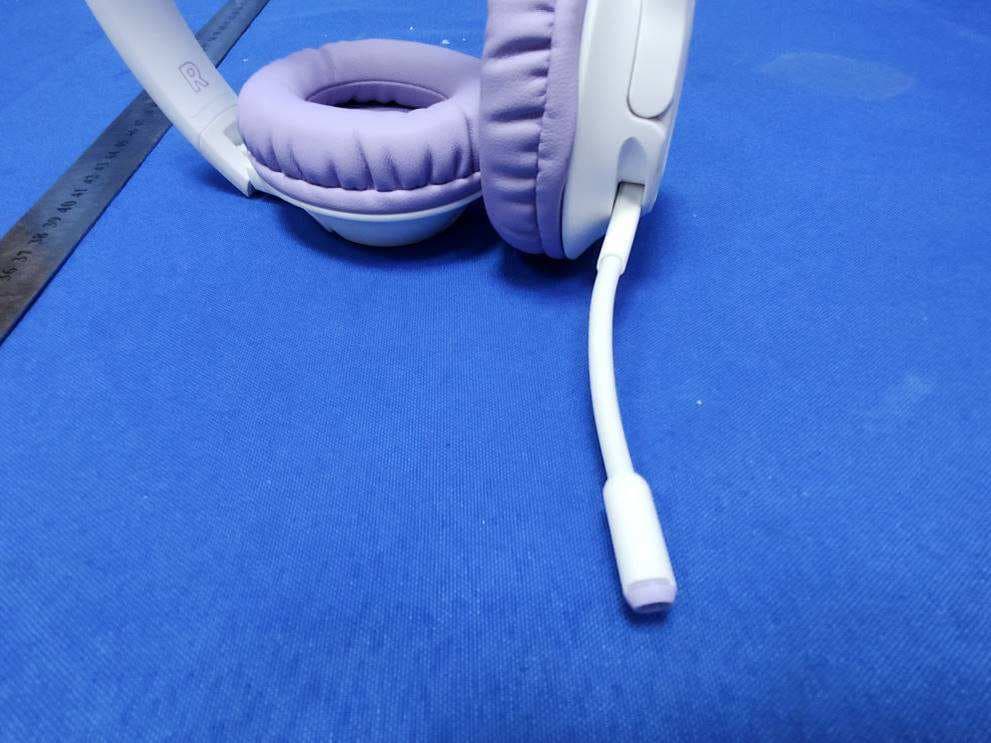 SOUNDFORM Inspire Over Ear Headset - FCC ID K7SAUD006 - Belkin International, Inc. (5)