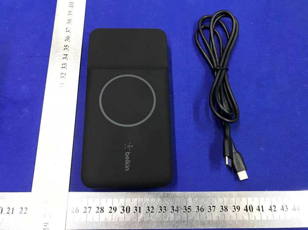 BOOST CHARGE Magnetic Portable Wireless Charger - FCC ID K7SBPD001 - Belkin International, Inc. (3)