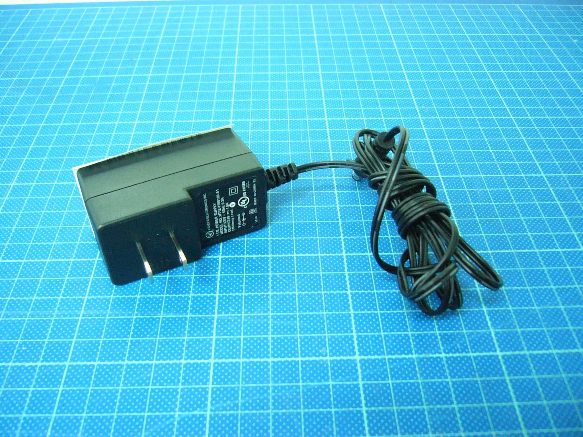 802.11 b/g/n Router - FCC ID K7SF7D1301V1 - Belkin International, Inc. (1)