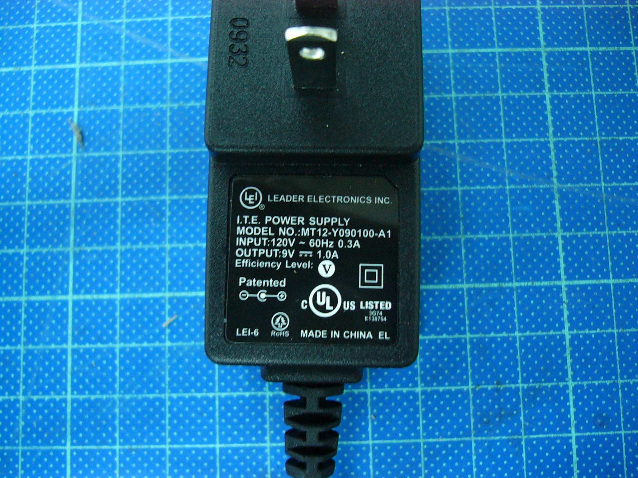 802.11 b/g/n Router - FCC ID K7SF7D1301V1 - Belkin International, Inc. (3)