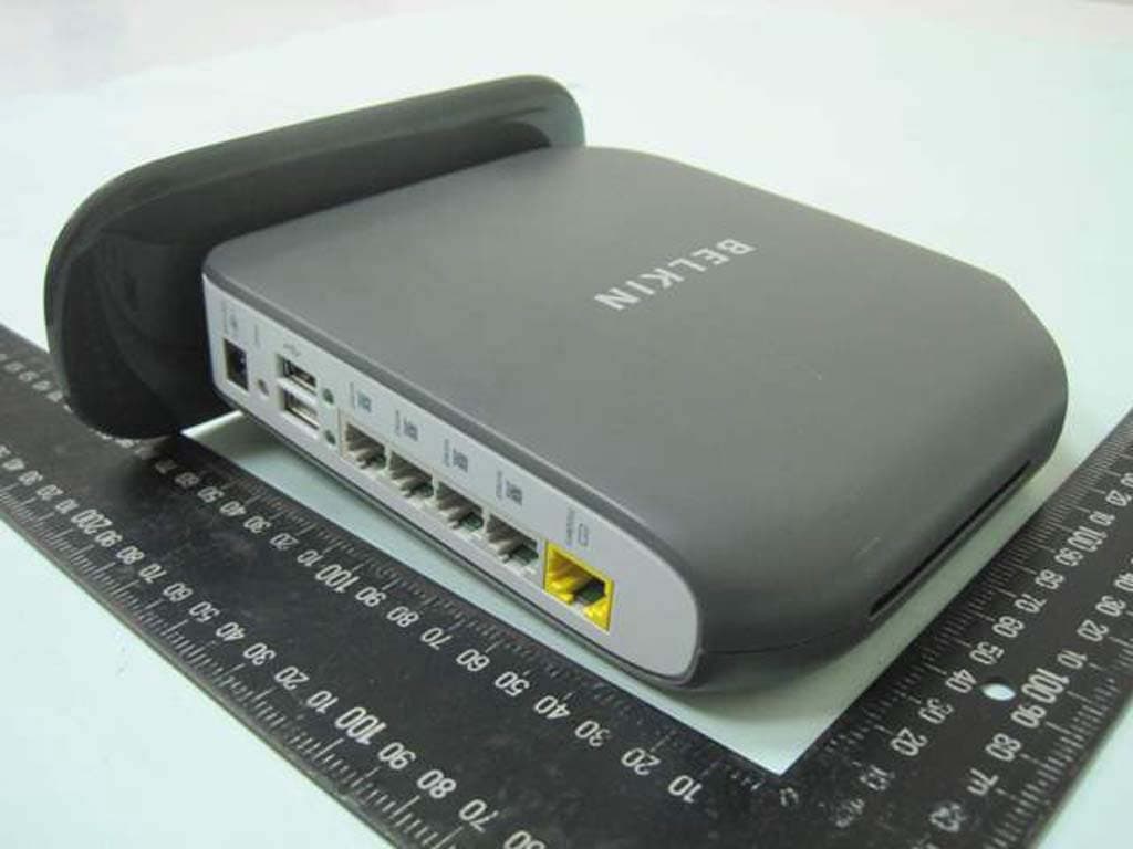 WLAN Router - FCC ID K7SF7D4301V1 - Belkin International, Inc. (1)