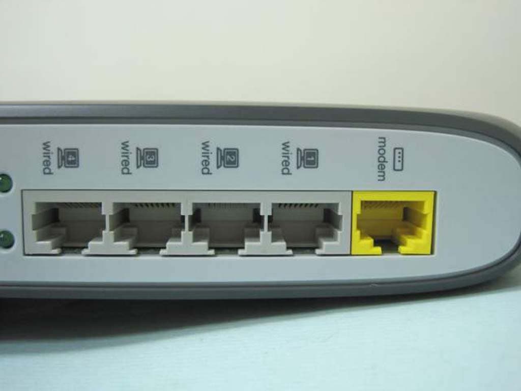 WLAN Router - FCC ID K7SF7D4301V1 - Belkin International, Inc. (5)