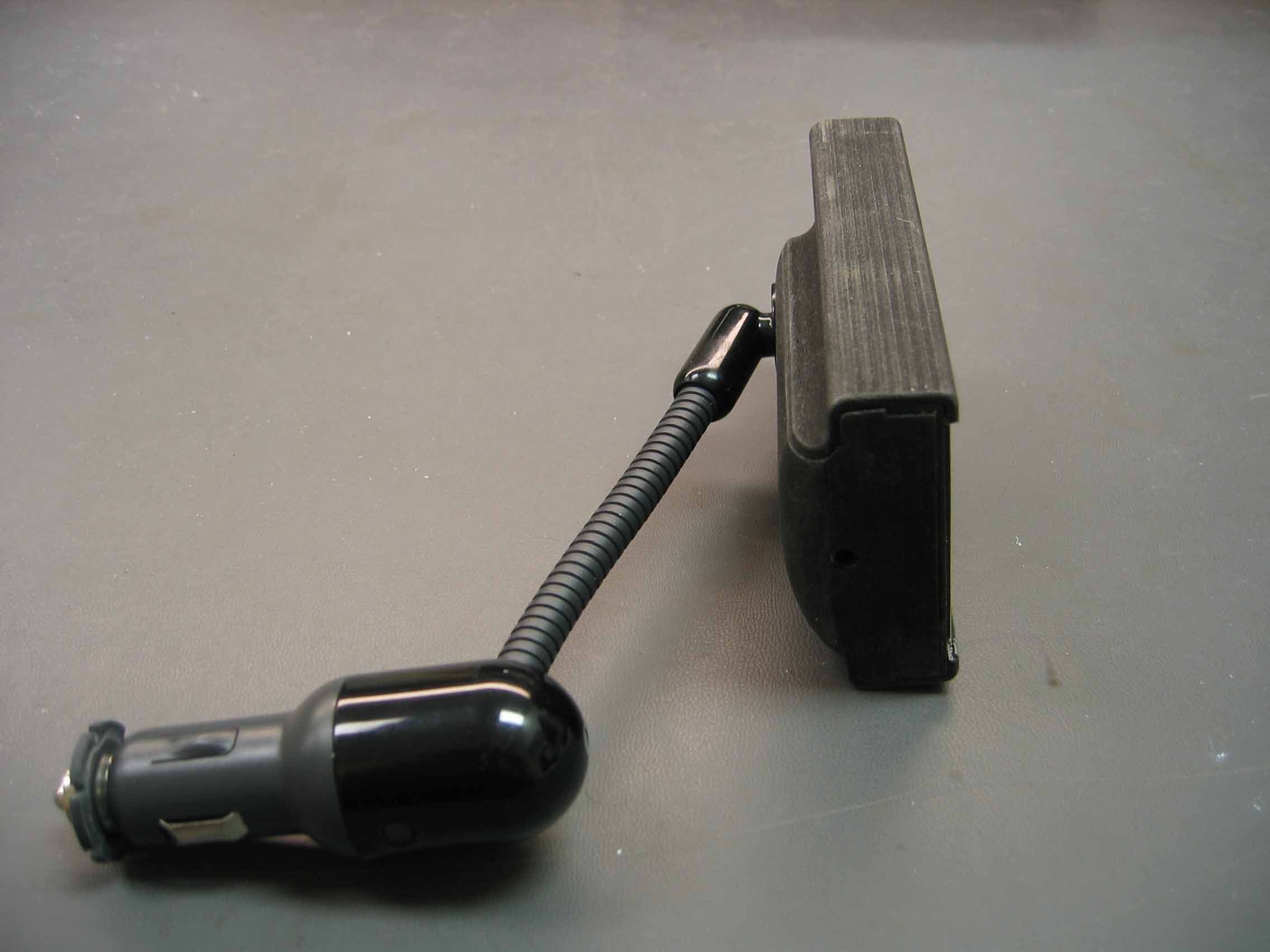 Low power FM Stereo transmitter - FCC ID K7SF8M026 - Belkin International, Inc. (2)