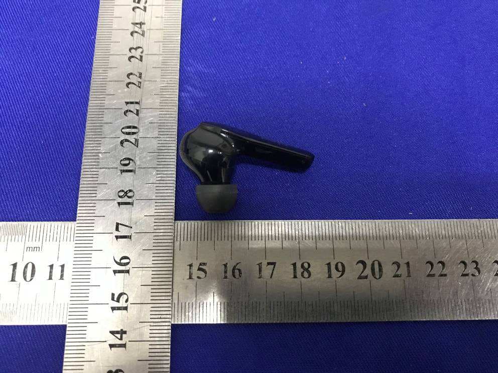 playa True Wireless Earbuds - FCC ID K7SPAC001 - Belkin International, Inc.