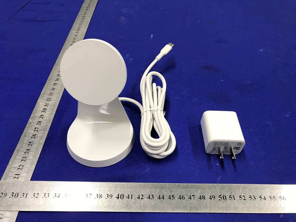 BOOST CHARGE Magnetic Wireless Charger Stand - FCC ID K7SWIB003 - Belkin International, Inc. (2)