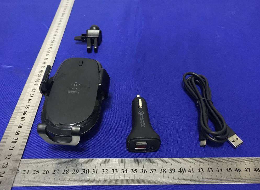BOOSTCHARGE Wireless Car Charger with Vent Mount 10W/ Wireless Car Charger with Vent Mount 10W - FCC ID K7SWIC001 - Belkin International, Inc. (2)