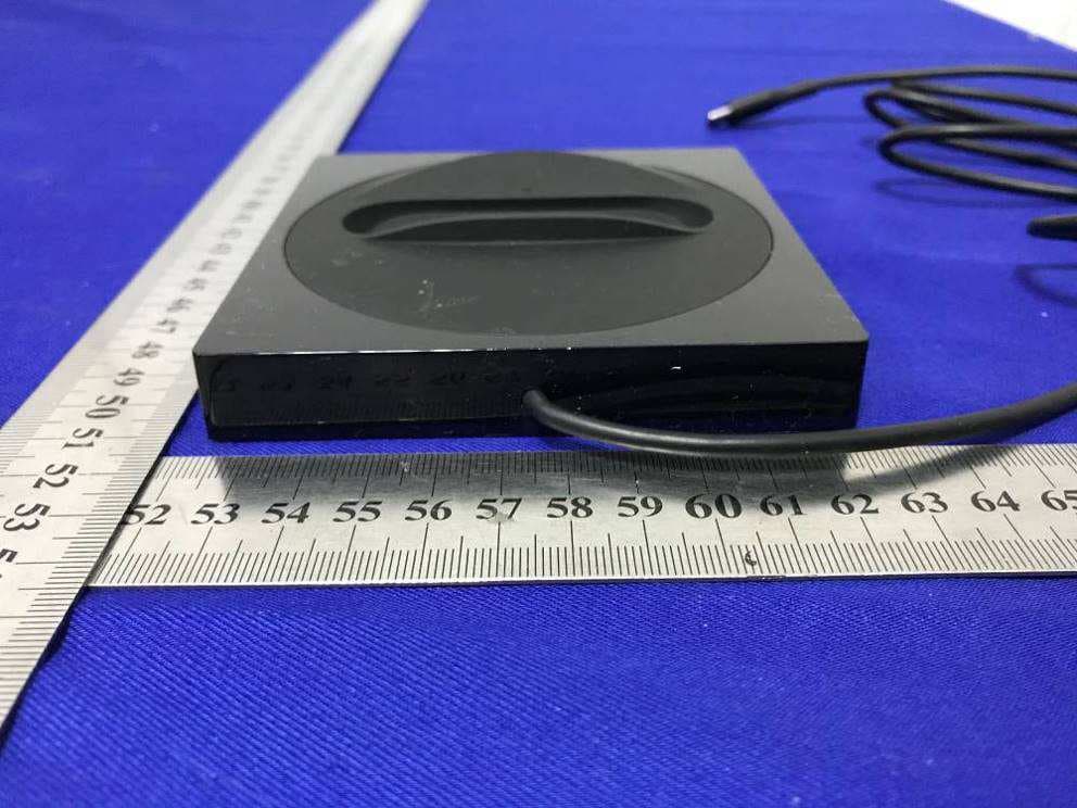 BOOSTCHARGE Portable Wireless Charger + Stand Special Edition - FCC ID K7SWIZ003 - Belkin International, Inc. (5)