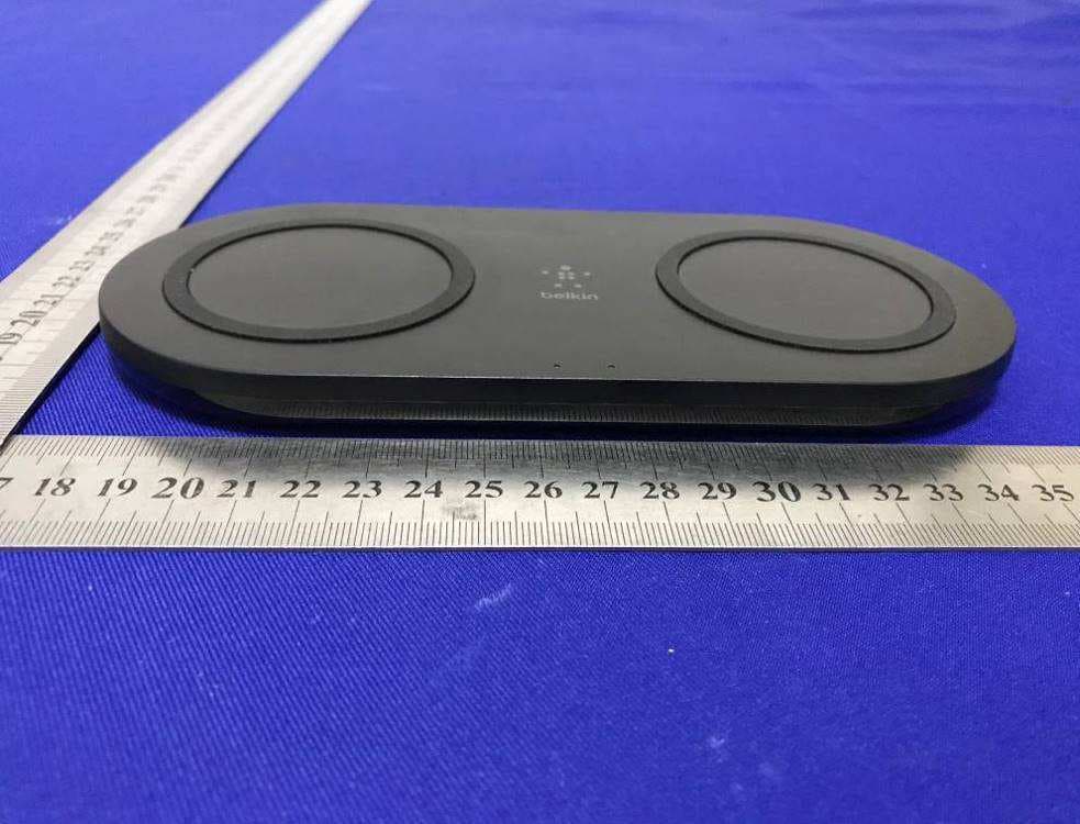 BOOST CHARGE Wireless Charging Stand 15W/ Wireless Charging Stand 15W - FCC ID K7SWIZ008 - Belkin International, Inc. (4)