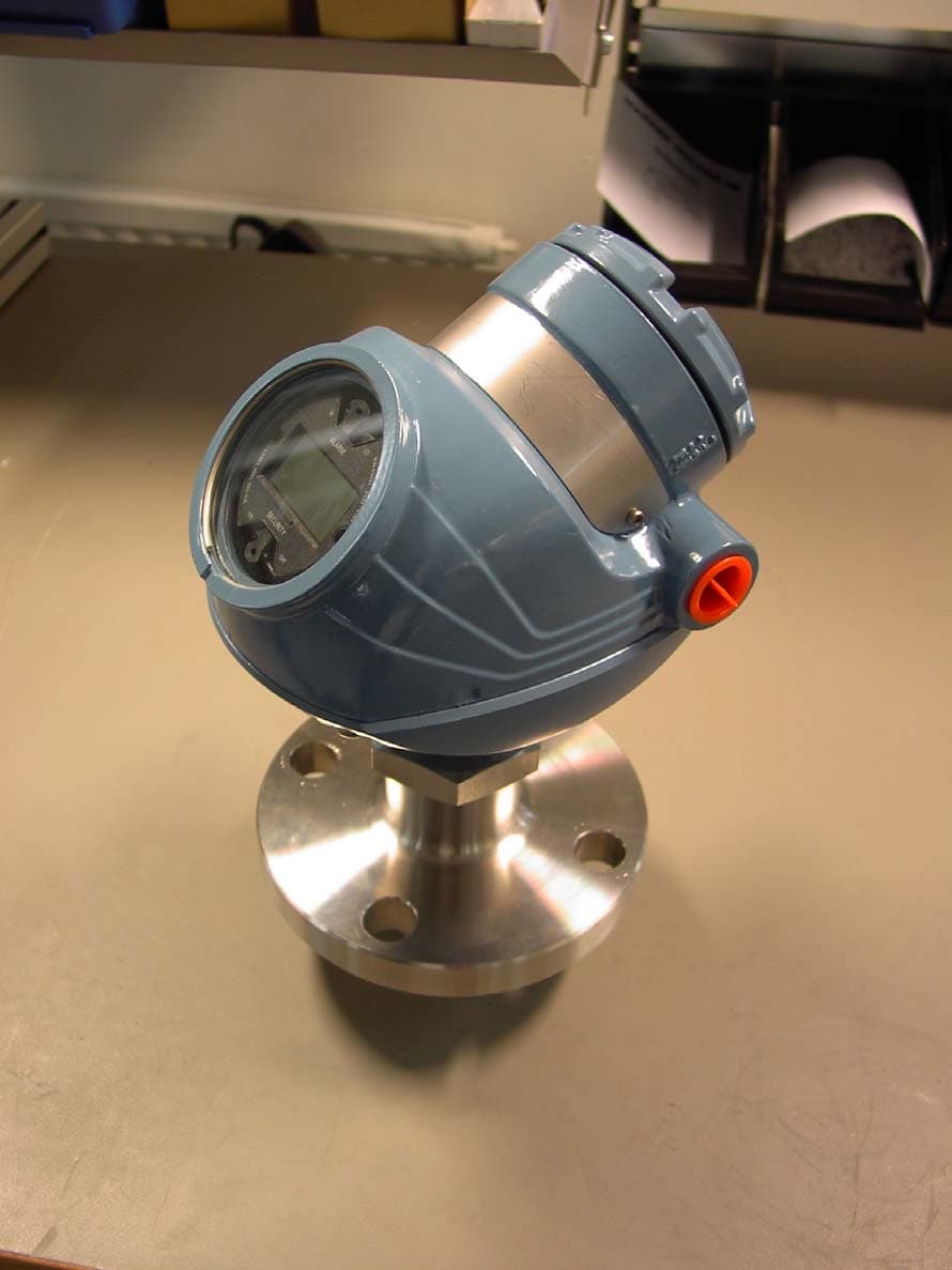 Radar Level Gauge - FCC ID K8C5401 - Rosemount Tank Radar AB (3)