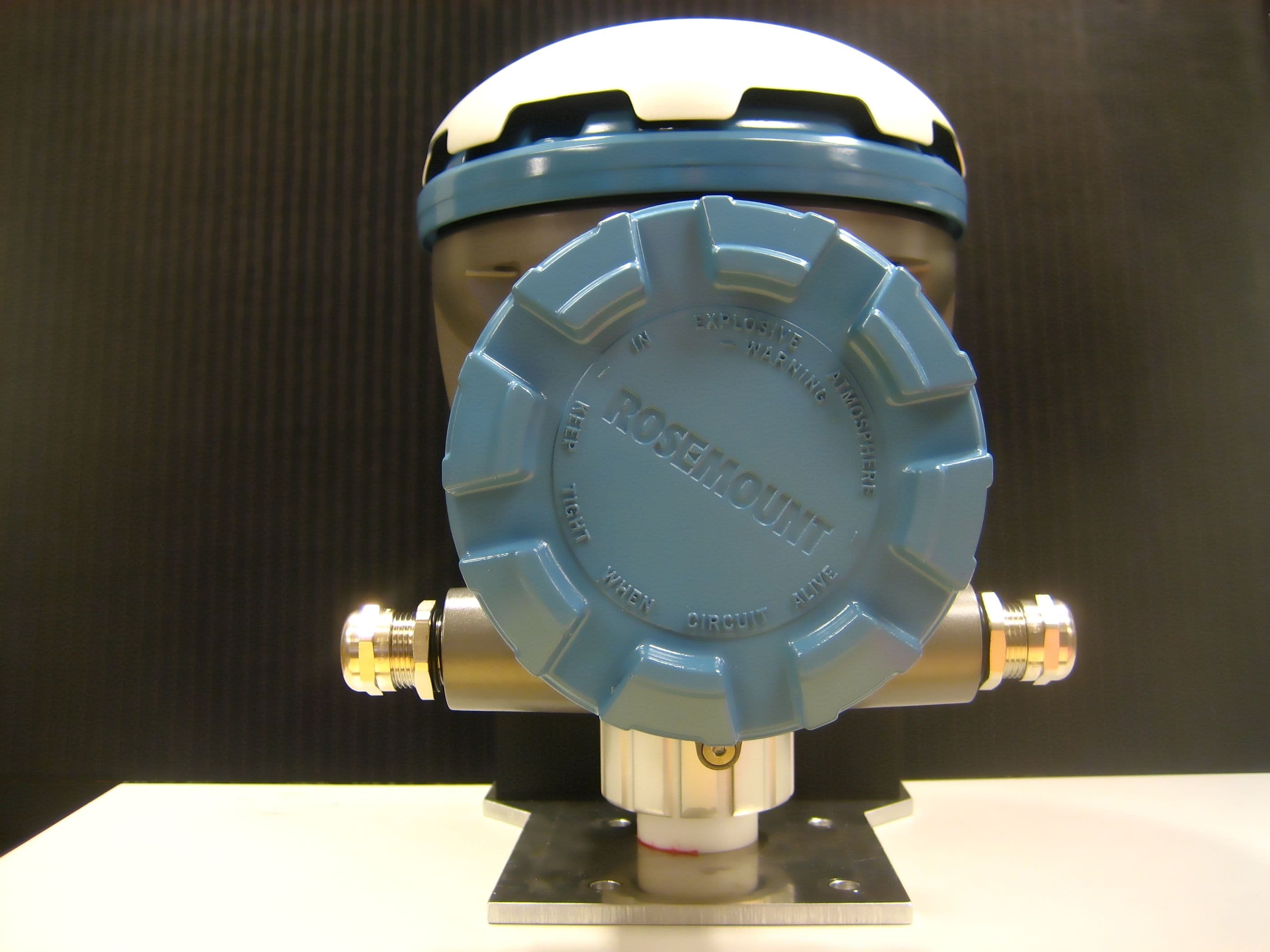 Rosemount 5900S Radar Level Gauge - FCC ID K8C5900 - Rosemount Tank Radar AB