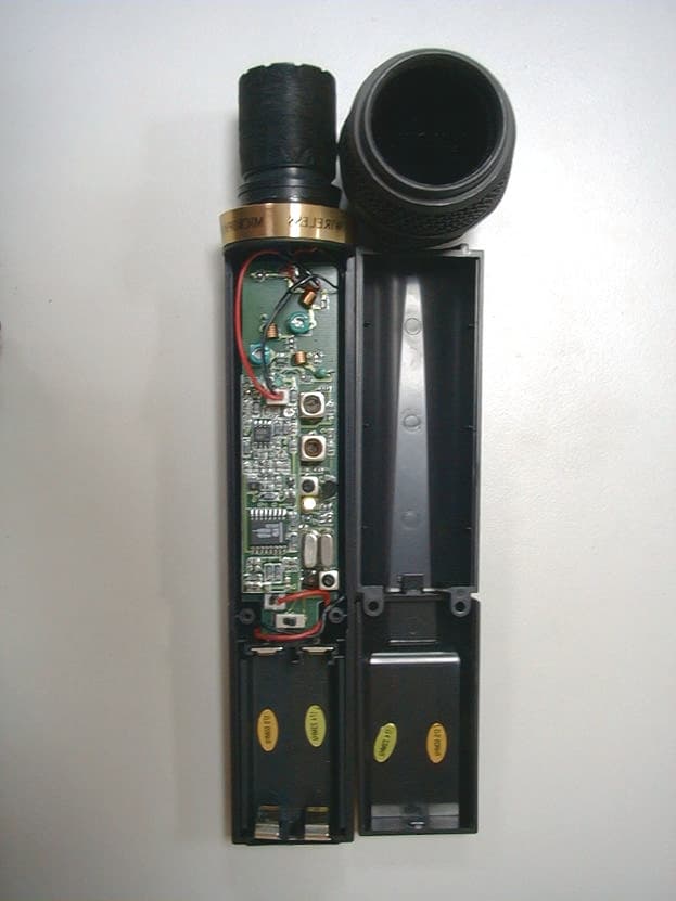 TBF - Licensed Broadcast Transmitter Held to Face - FCC ID K97WM-928 - Voice Craft Electronics Co Ltd (5)