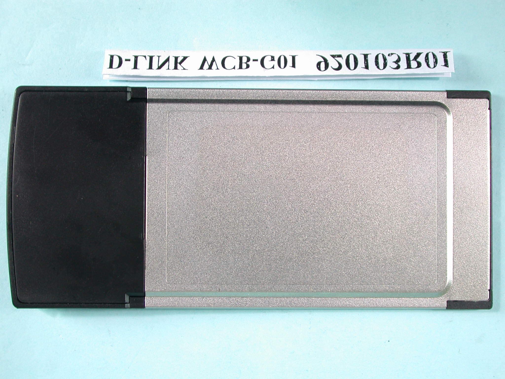 High Speed 2.4GHz Wireless Cardbus Card - FCC ID KA22002090030-1 - D-Link Corporation (1)