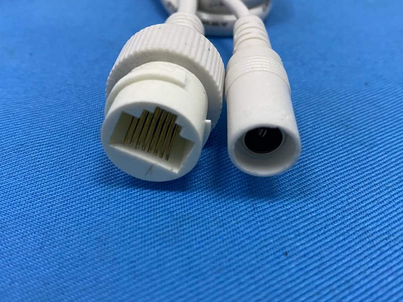 2K QHD Pan & Zoom Outdoor Wi-Fi Camera - FCC ID KA2CS8635LHA1 - D-Link Corporation (5)