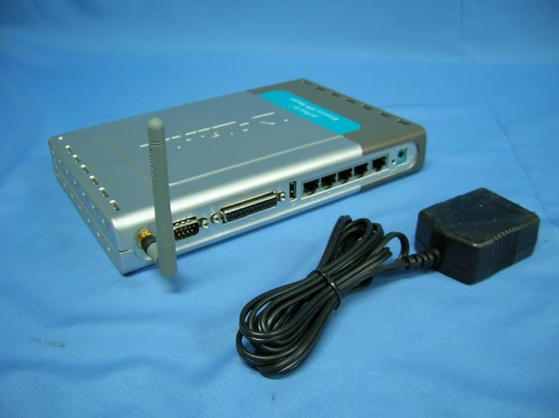 Wireless VPN Router - FCC ID KA2DI824VUPB1 - D-Link Corporation (1)