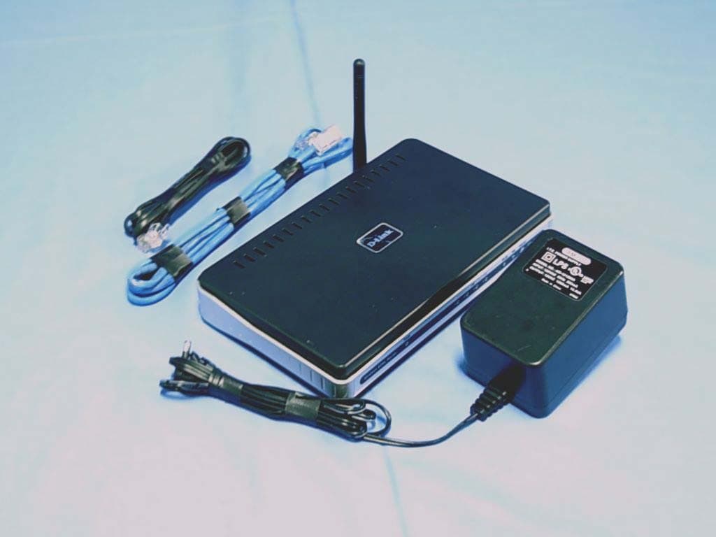 Wireless ADSL2+ Router - FCC ID KA2DSL2640R - D-Link Corporation (2)