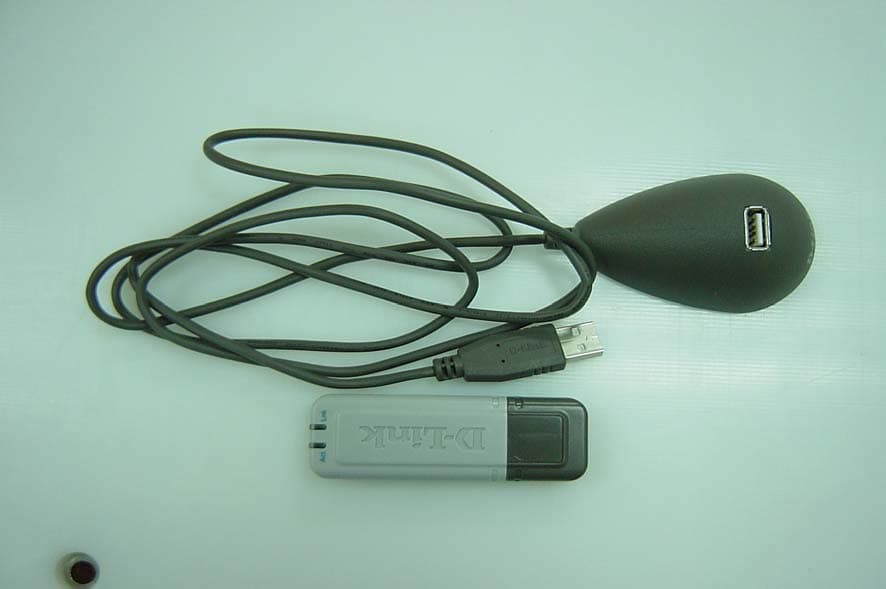 Wireless USB Adapter - FCC ID KA2DWLAG132B1 - D-Link Corporation (1)