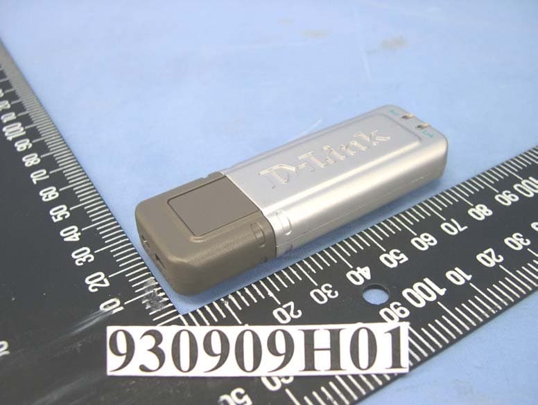 IEEE 802.11g Wireless LAN USB Adapter - FCC ID KA2DWLG132A1 - D-Link Corporation (4)