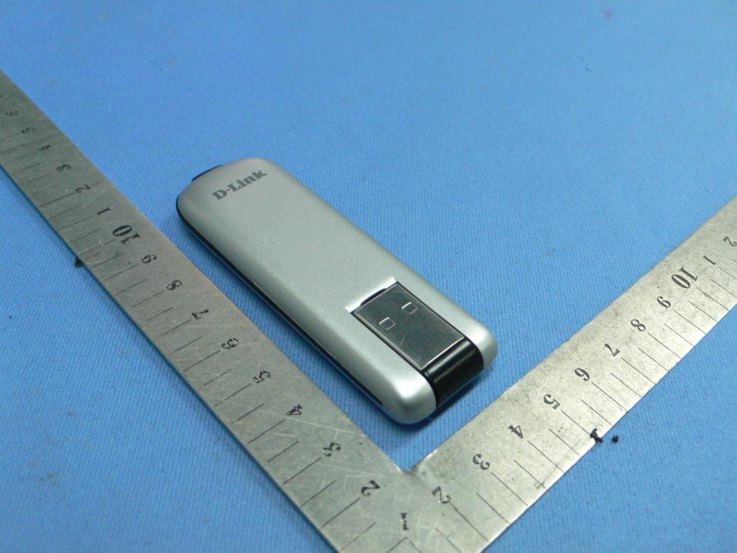 USB Modem - FCC ID KA2DWM162R - D-Link Corporation (1)