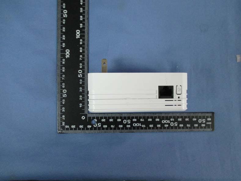 Powerline AV 500 Wireless N Mini Extender - FCC ID KA2HPW310AVB1 - D-Link Corporation (4)
