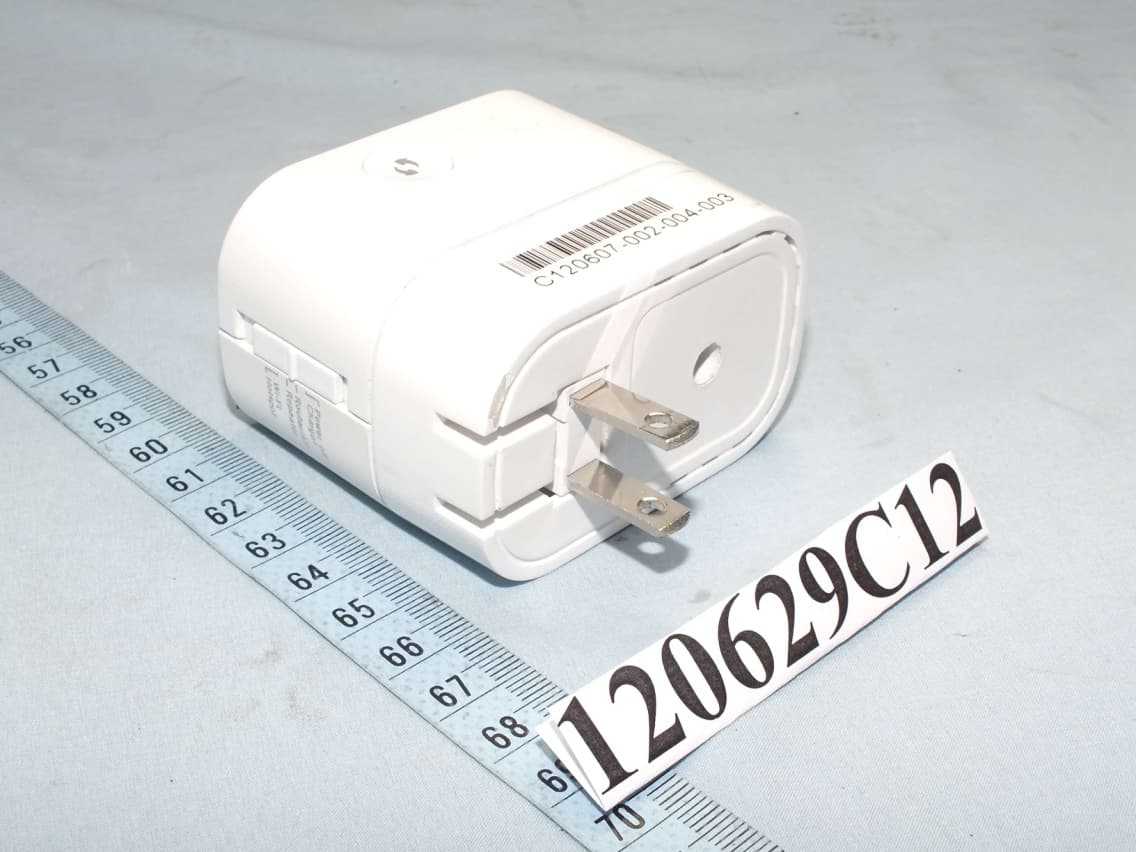 All-in-One Mobile Companion / Travel Cloud Router - FCC ID KA2IR505LA1 - D-Link Corporation (1)